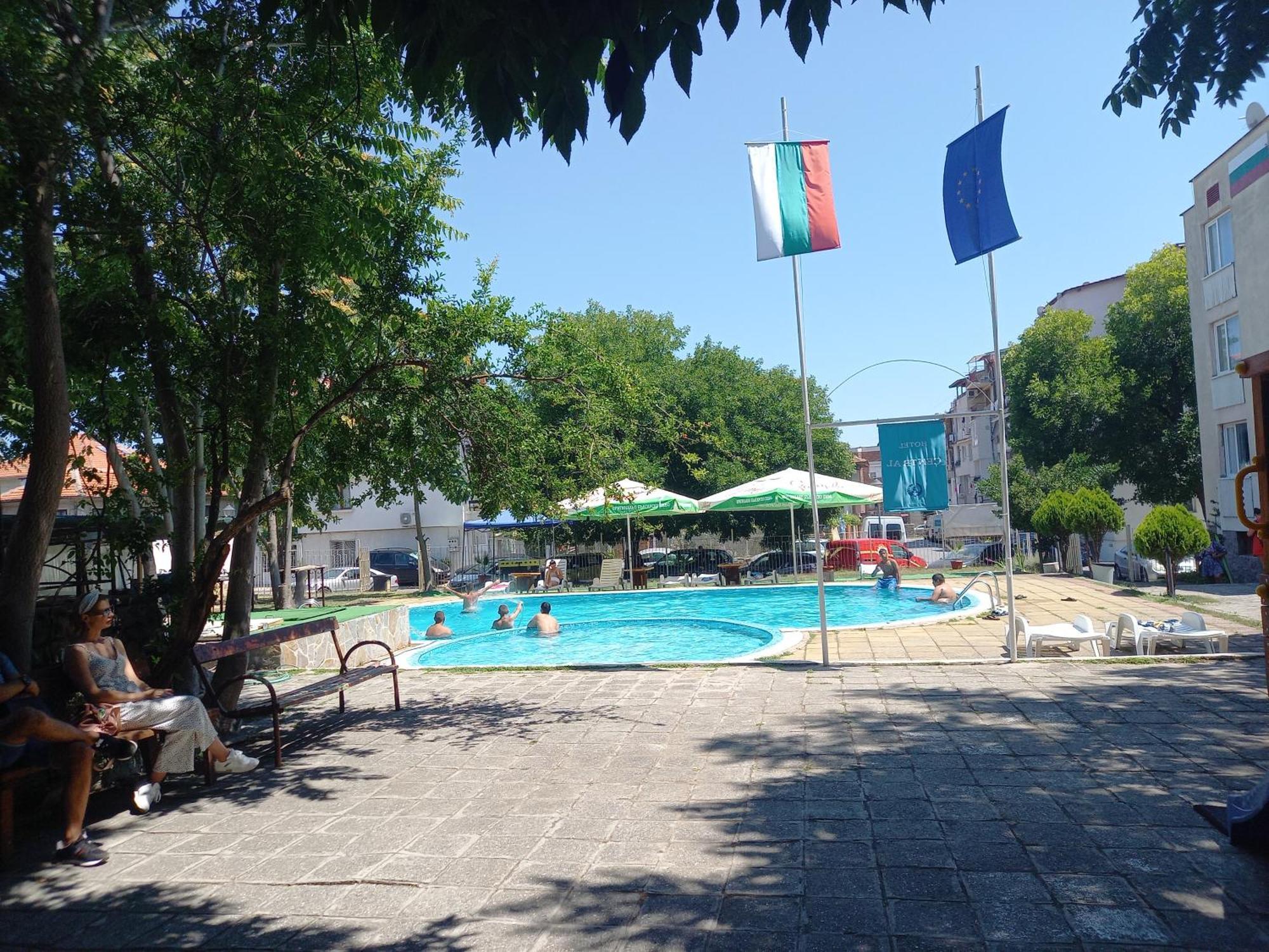 Хотел Централ Sozopol Bagian luar foto